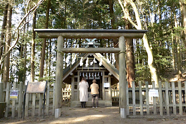 宝登山神社の奥宮