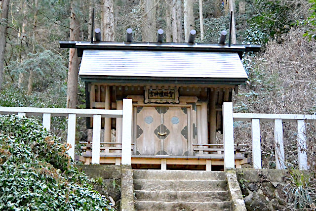 御岩神社の屋宮賀毗禮神宮