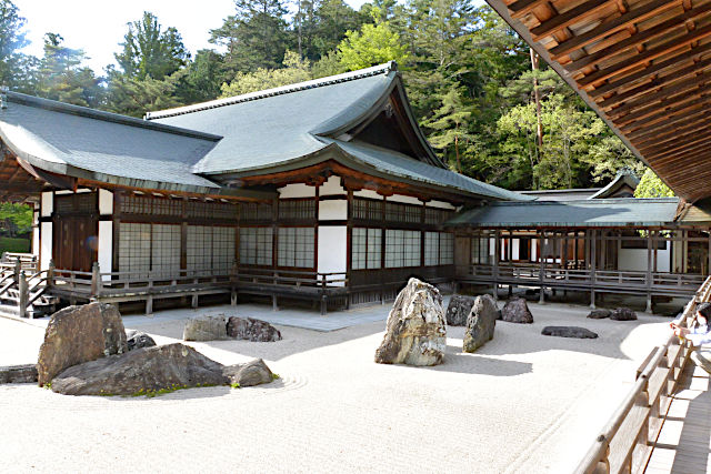 蟠龍庭（ばんりゅうてい）