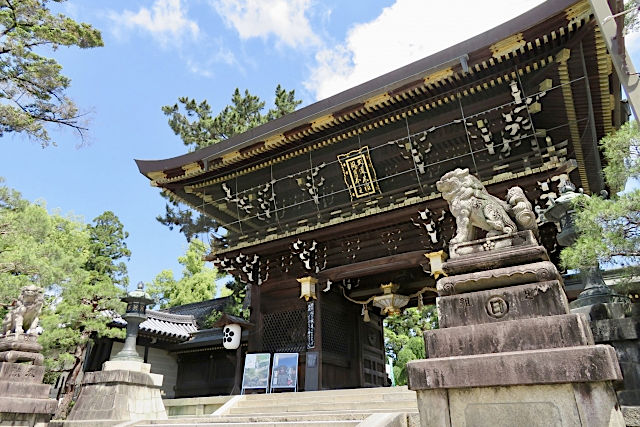 北野天満宮へのアクセス方法・楼門