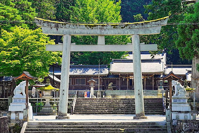 飛騨一宮水無神社