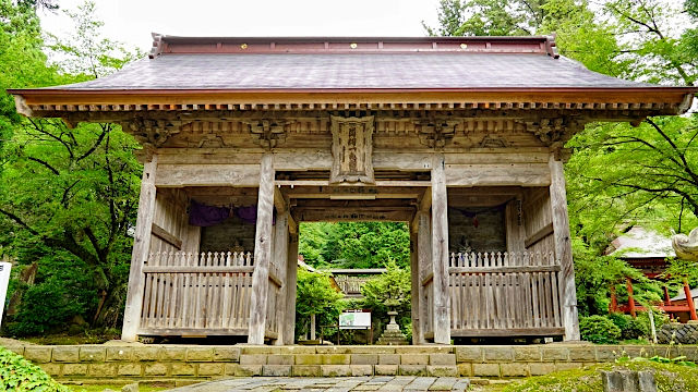 蕨岡口の宮の隋神門