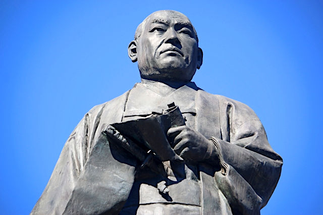 大石内蔵助良雄銅像