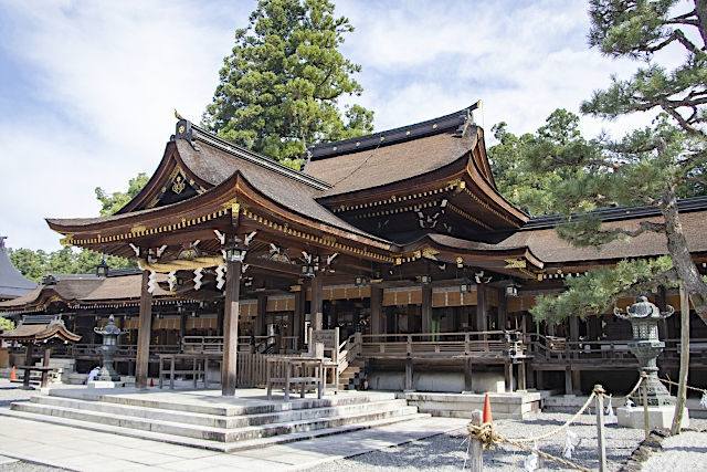 多賀大社・拝殿