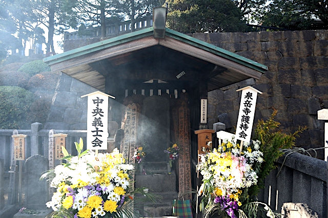 大石内蔵助の墓