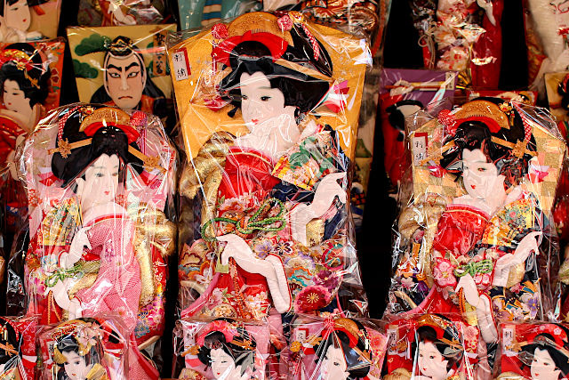 浅草寺 歳の市（羽子板市）